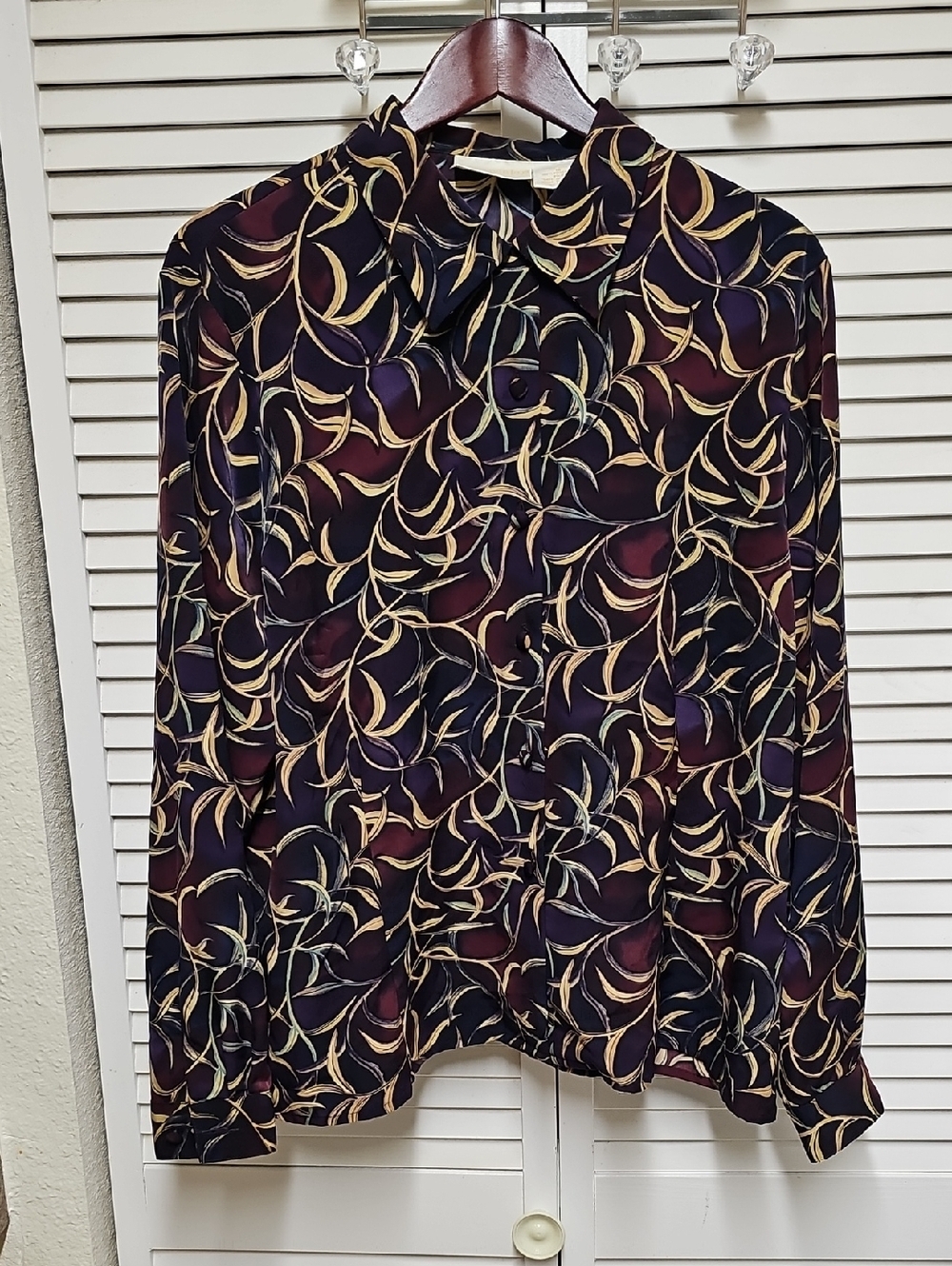 EUC Vintage Christie & Jill Women's Navy & Gold Printed Button-Up Dress Blouse